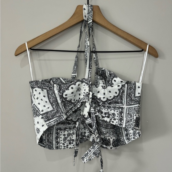 Soft Sport NWOT bandana print black white halter tie back crop top size 2X - Picture 6 of 10
